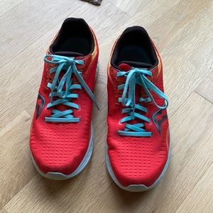 Saucony Kinvara 11 running shoes